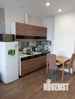 Студия квартира, посуточно, 30м2, 13/25 этаж