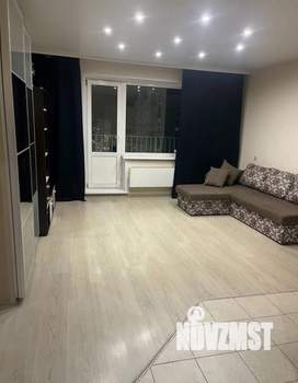 Студия квартира, на длительный срок, 32м2, 8/12 этаж