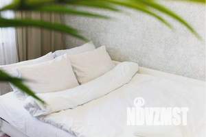 1-к квартира, посуточно, 35м2, 6/25 этаж