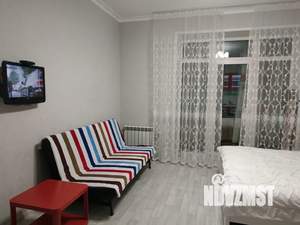 Студия квартира, посуточно, 28м2, 1/18 этаж