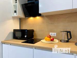 1-к квартира, посуточно, 46м2, 1/18 этаж