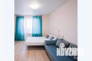 1-к квартира, посуточно, 35м2, 12/25 этаж