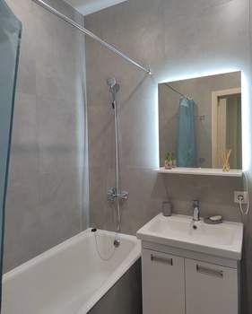 Студия квартира, на длительный срок, 100м2, 7/15 этаж