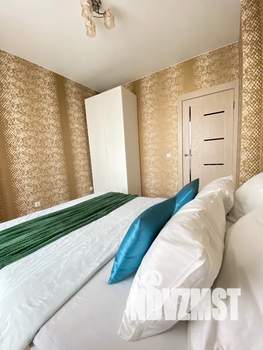 2-к квартира, посуточно, 40м2, 18/25 этаж