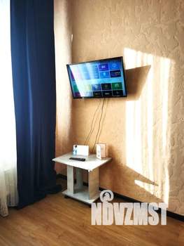 1-к квартира, посуточно, 40м2, 13/16 этаж