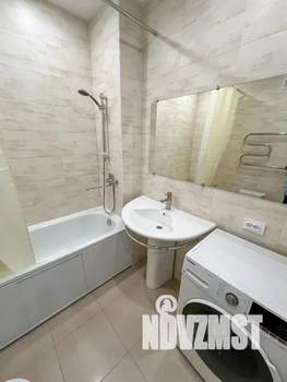 Студия квартира, посуточно, 28м2, 1/18 этаж