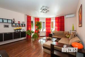 4-к квартира, на длительный срок, 160м2, 4/6 этаж