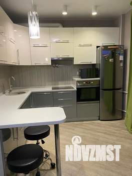 2-к квартира, посуточно, 44м2, 3/19 этаж