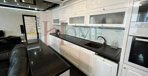 4-к квартира, на длительный срок, 137м2, 8/10 этаж