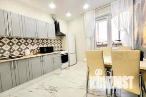 1-к квартира, посуточно, 42м2, 13/25 этаж