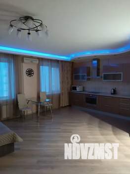 2-к квартира, посуточно, 65м2, 15/19 этаж