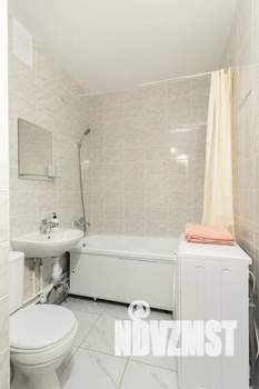 Студия квартира, посуточно, 32м2, 10/24 этаж