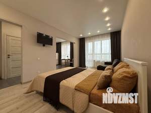 1-к квартира, посуточно, 40м2, 2/17 этаж