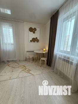 Студия квартира, посуточно, 30м2, 11/25 этаж