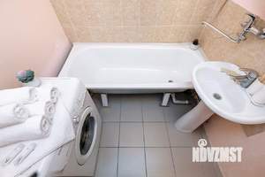 2-к квартира, посуточно, 60м2, 1/1 этаж