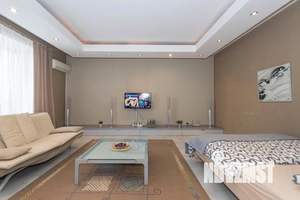 1-к квартира, посуточно, 61м2, 1/1 этаж