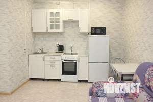 Студия квартира, посуточно, 33м2, 1/3 этаж