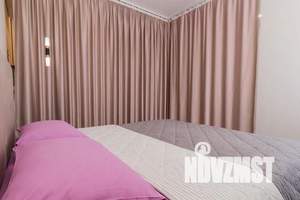 1-к квартира, посуточно, 36м2, 13/25 этаж