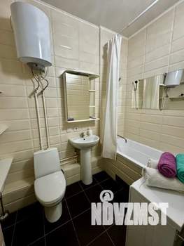 Студия квартира, посуточно, 30м2, 22/25 этаж