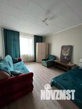 1-к квартира, посуточно, 35м2, 6/18 этаж