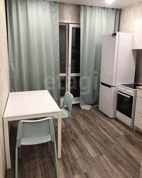 1-к квартира, на длительный срок, 40м2, 6/17 этаж
