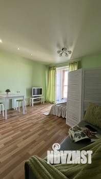 Студия квартира, посуточно, 30м2, 12/18 этаж