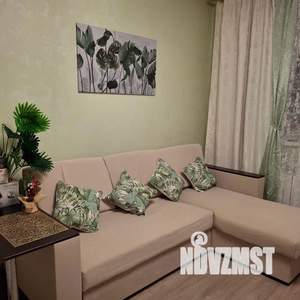 1-к квартира, посуточно, 42м2, 7/10 этаж