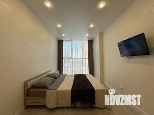 1-к квартира, посуточно, 40м2, 4/25 этаж