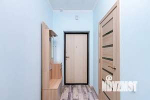 Студия квартира, посуточно, 35м2, 3/20 этаж