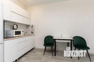 Студия квартира, посуточно, 30м2, 13/18 этаж