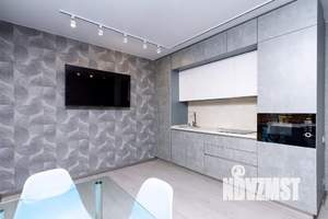 Студия квартира, посуточно, 35м2, 22/25 этаж