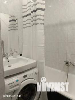 Студия квартира, посуточно, 39м2, 19/19 этаж