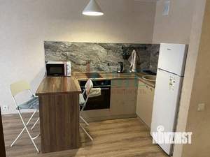 Студия квартира, на длительный срок, 37м2, 3/17 этаж