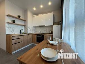 1-к квартира, посуточно, 40м2, 2/17 этаж
