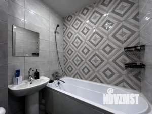 1-к квартира, посуточно, 32м2, 7/10 этаж