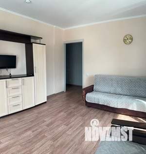 1-к квартира, посуточно, 38м2, 1/18 этаж