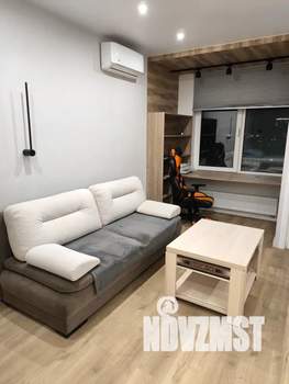 Студия квартира, посуточно, 34м2, 13/25 этаж