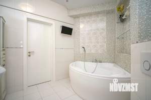 4-к квартира, на длительный срок, 127м2, 7/9 этаж