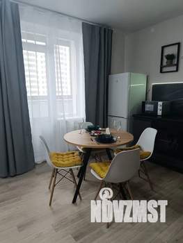Студия квартира, посуточно, 32м2, 6/25 этаж