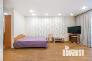 Студия квартира, посуточно, 34м2, 1/18 этаж