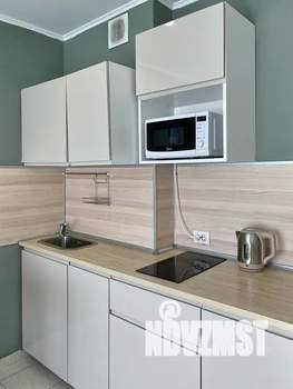 Студия квартира, посуточно, 30м2, 4/17 этаж
