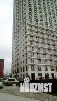 Студия квартира, посуточно, 38м2, 2/25 этаж