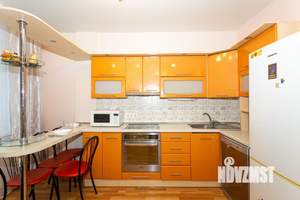 Студия квартира, посуточно, 42м2, 9/19 этаж