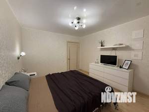 1-к квартира, посуточно, 40м2, 8/10 этаж