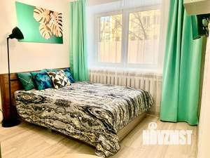 Студия квартира, посуточно, 17м2, 1/9 этаж