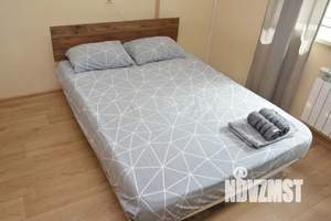 Студия квартира, посуточно, 28м2, 1/9 этаж