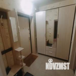Студия квартира, посуточно, 28м2, 1/9 этаж