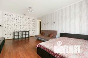 1-к квартира, посуточно, 42м2, 2/10 этаж