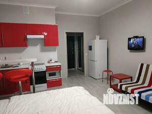 Студия квартира, посуточно, 28м2, 1/18 этаж