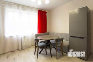 2-к квартира, посуточно, 40м2, 1/17 этаж